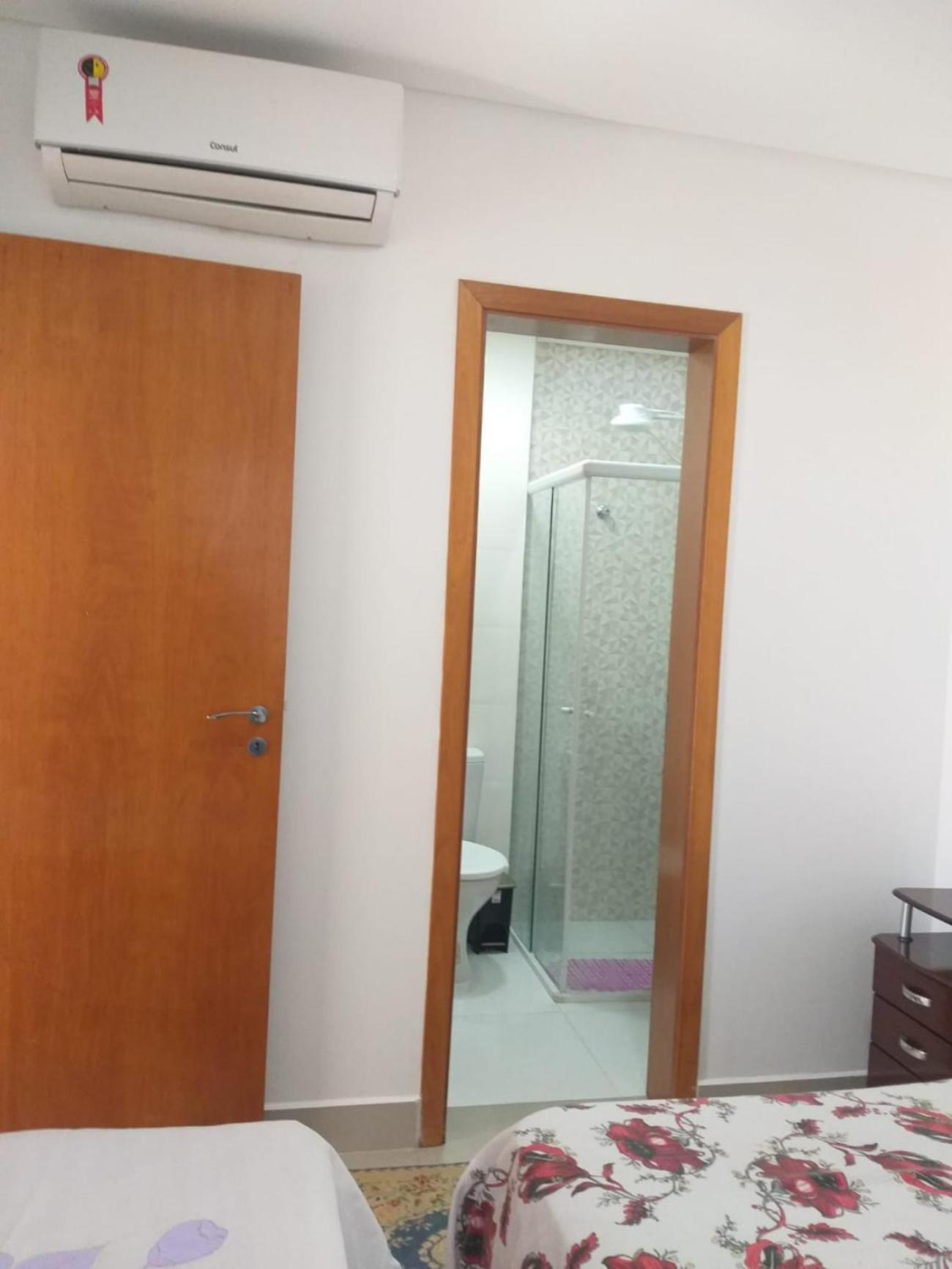 Sobrado 08 Com Duas Suites, Conf グァルジャー エクステリア 写真