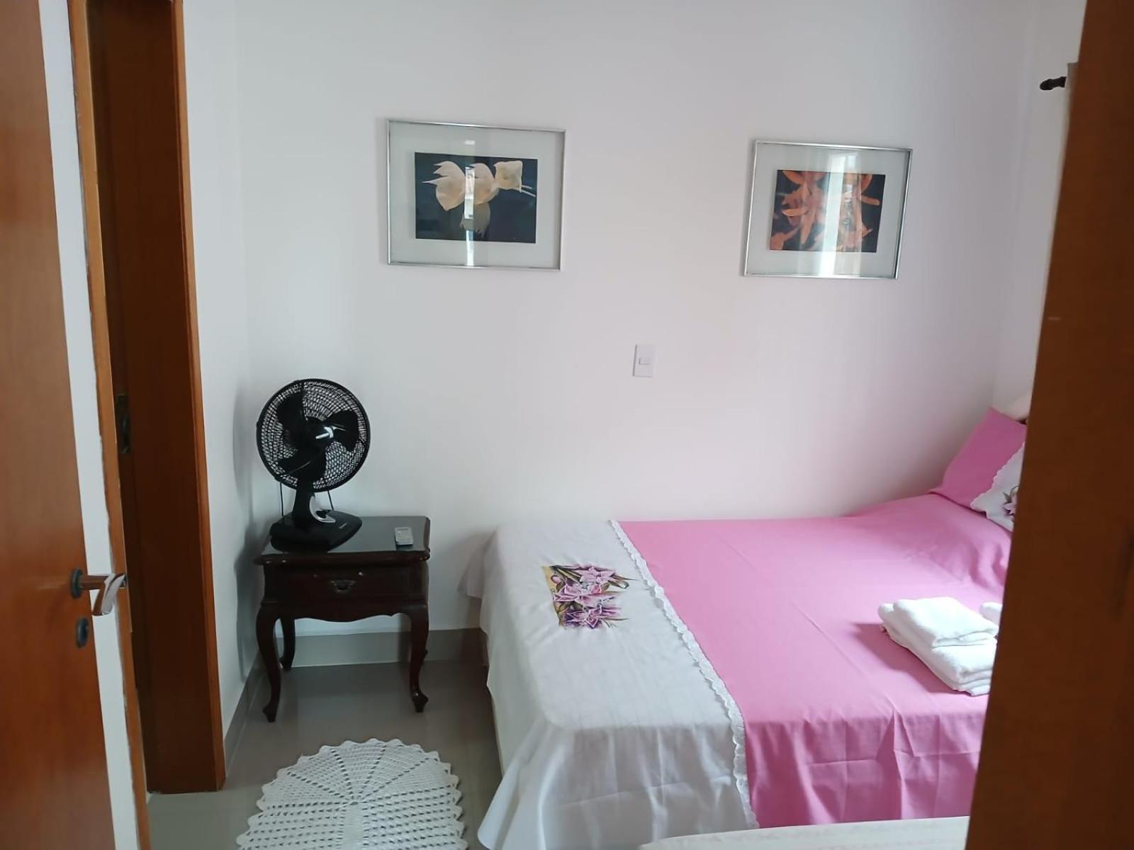 Sobrado 08 Com Duas Suites, Conf グァルジャー エクステリア 写真