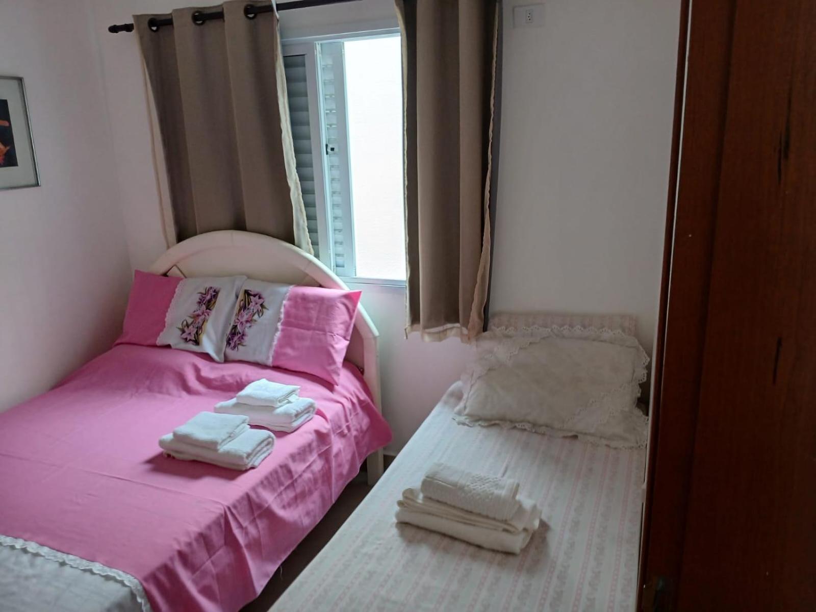 Sobrado 08 Com Duas Suites, Conf グァルジャー エクステリア 写真